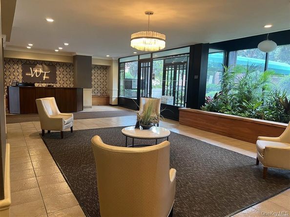 20 Wendell Street 18A, Hempstead NY 11550