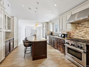 10 Foxwood Lane, Thornwood NY 10594