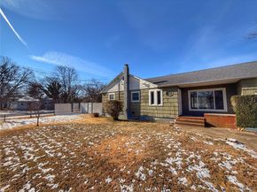 20 Bogota Road, Mastic Beach NY 11951