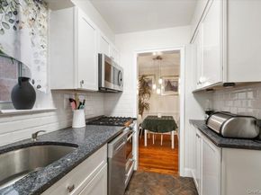 5 Campus Place TR, Scarsdale NY 10583