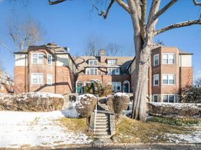 5 Campus Place TR, Scarsdale NY 10583