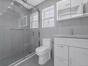 918 N 6th Street, North New Hyde Park NY 11040