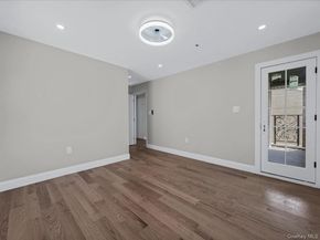 918 N 6th Street, North New Hyde Park NY 11040