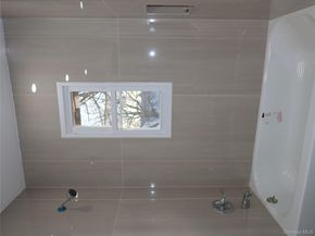 528 Canary Place, North Babylon NY 11703