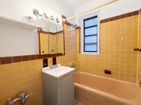 35-50 82 St 4A, Jackson Heights NY 11372