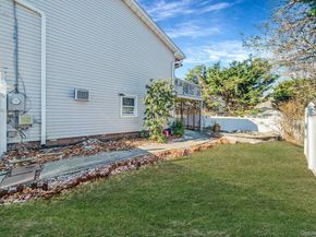 299 Seminole Street, Ronkonkoma NY 11779