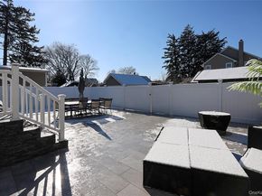 267 N Wellwood Avenue, Lindenhurst NY 11757