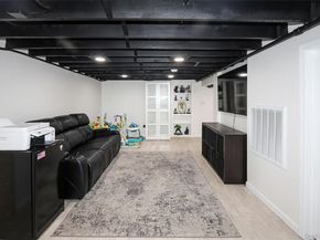 267 N Wellwood Avenue, Lindenhurst NY 11757