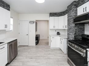 267 N Wellwood Avenue, Lindenhurst NY 11757