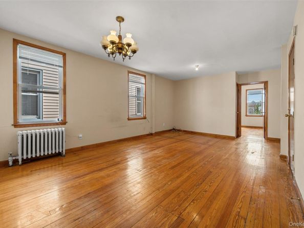77-35 66th Drive, Middle Village NY 11379