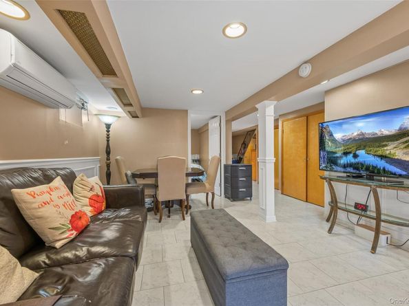 77-35 66th Drive, Middle Village NY 11379