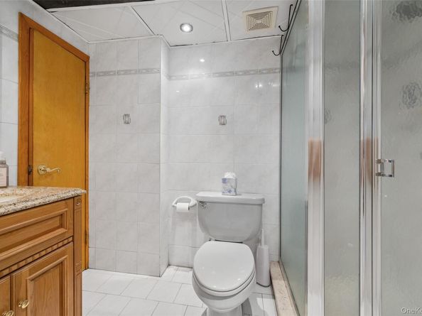 77-35 66th Drive, Middle Village NY 11379