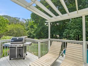 6 Cedar Avenue, Locust Valley NY 11560
