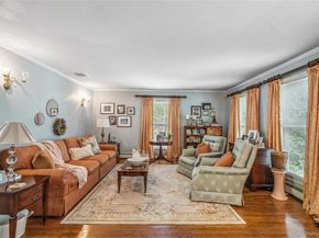 6 Cedar Avenue, Locust Valley NY 11560