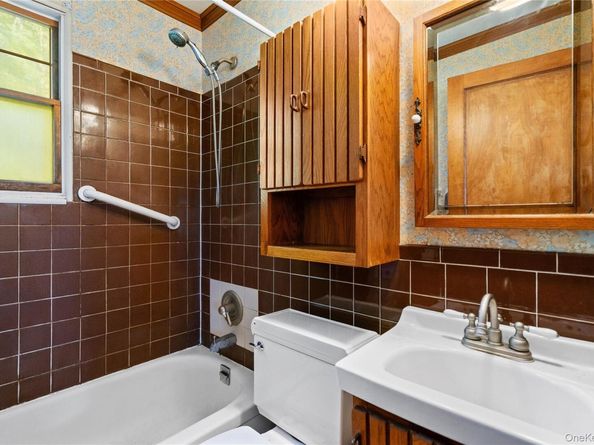313 Forest Road W, Mastic Beach NY 11951