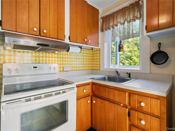 313 Forest Road W, Mastic Beach NY 11951