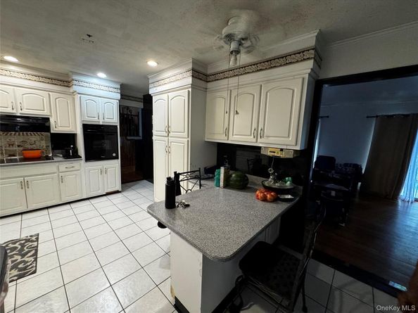 149 Phelps Lane, North Babylon NY 11703
