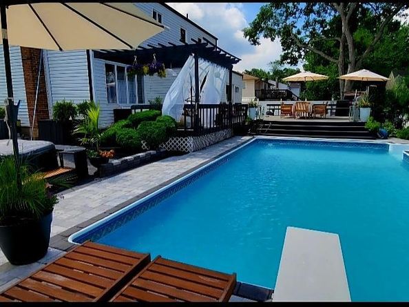 11 Susan Court, Deer Park NY 11729