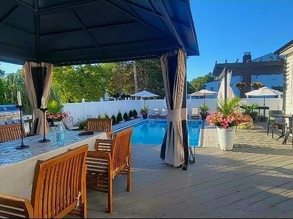 11 Susan Court, Deer Park NY 11729