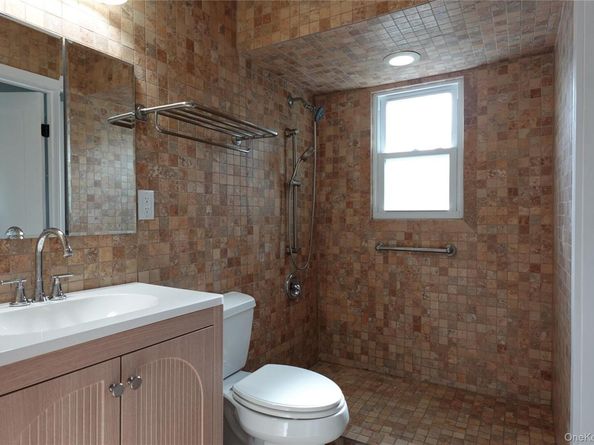 2100 Beverly Way, Merrick NY 11566