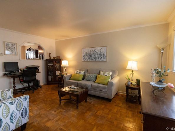 1865 Hunt Avenue, Bronx NY 10462
