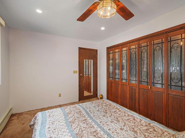 14 Garden Court, Bay Shore NY 11706