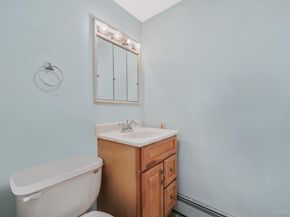 14 Garden Court, Bay Shore NY 11706