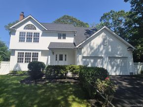 89 Railroad Avenue, Center Moriches NY 11934