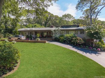 17 Treeview Drive