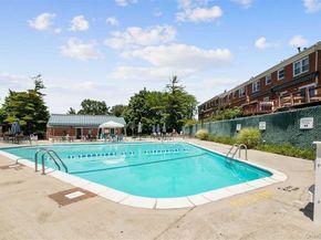 6227 Douglaston Parkway 13, Douglaston NY 11362