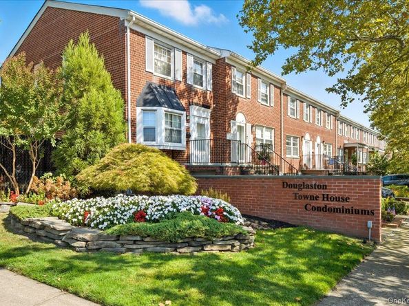 6227 Douglaston Parkway 13, Douglaston NY 11362