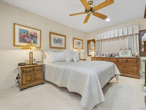 6227 Douglaston Parkway 13, Douglaston NY 11362