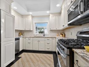 34 Oakley Drive, Huntington Station NY 11746