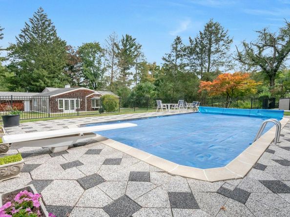 520 Sleepy Hollow Road, Briarcliff Manor NY 10510