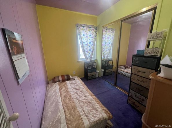 22417 Fairbury Avenue, Queens Village NY 11428