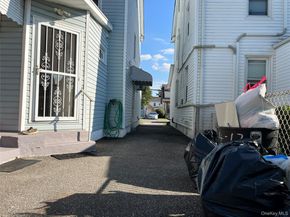 22417 Fairbury Avenue, Queens Village NY 11428