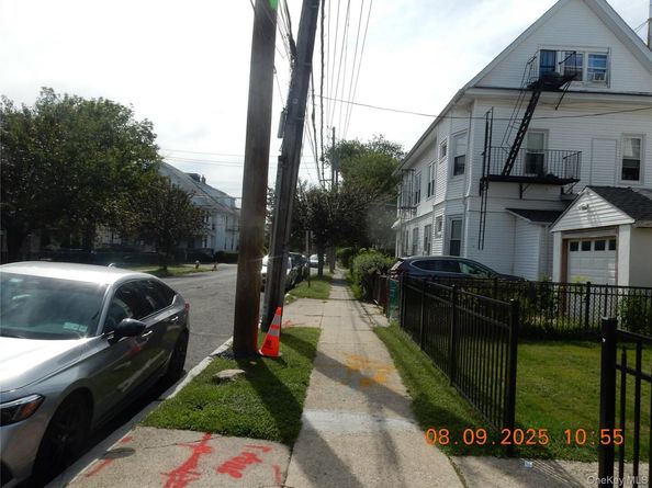 258 S 10th Avenue, Mount Vernon NY 10550