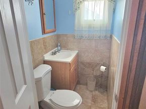 9712 110th Street, Richmond Hill NY 11419