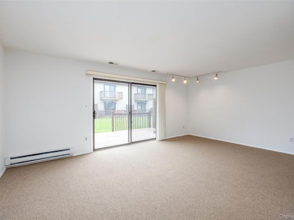 100 Daly Boulevard 411, Oceanside NY 11572