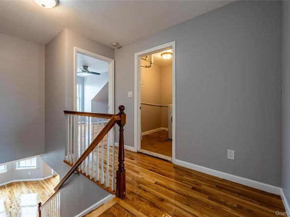 1 Patricia Lane 209, Bronx NY 10465