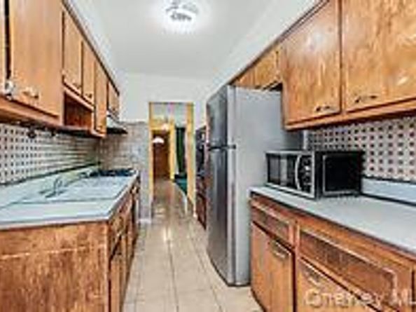 2937 Laconia Avenue, Bronx NY 10469