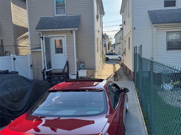 11429 147th St, Jamaica NY 11436