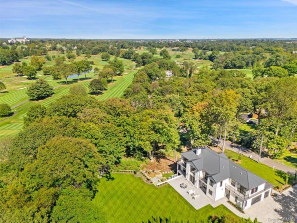 11 Boxwood Lane, Rye NY 10580