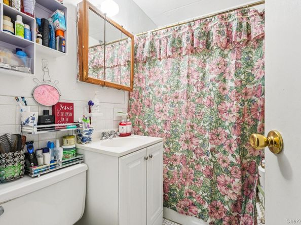 2035 Central Park Avenue 1K, Yonkers NY 10710
