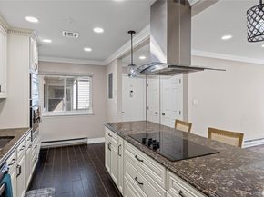 204 Bentley Court E 204, Saint James NY 11780