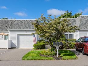 204 Bentley Court E 204, Saint James NY 11780