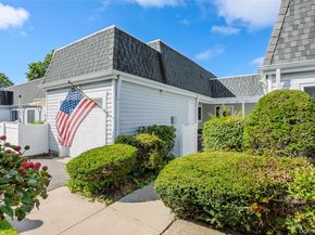 204 Bentley Court E 204, Saint James NY 11780