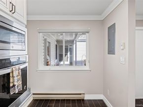 204 Bentley Court E 204, Saint James NY 11780