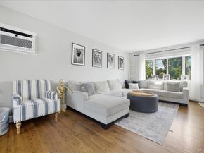 59 Grand Place, East Northport NY 11731