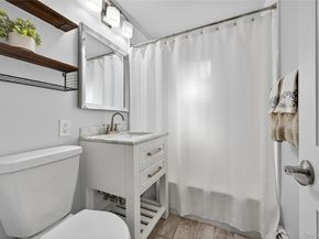 8 Terrace Circle 1B, Great Neck NY 11021